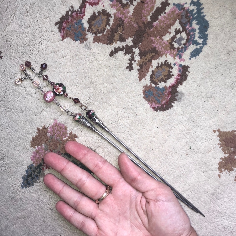 Hair pins